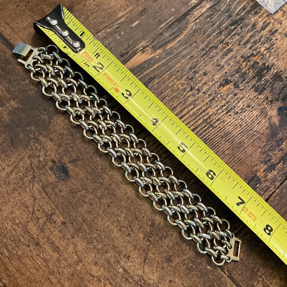 Chain link silver-tone bracelet - Picture 3 of 7